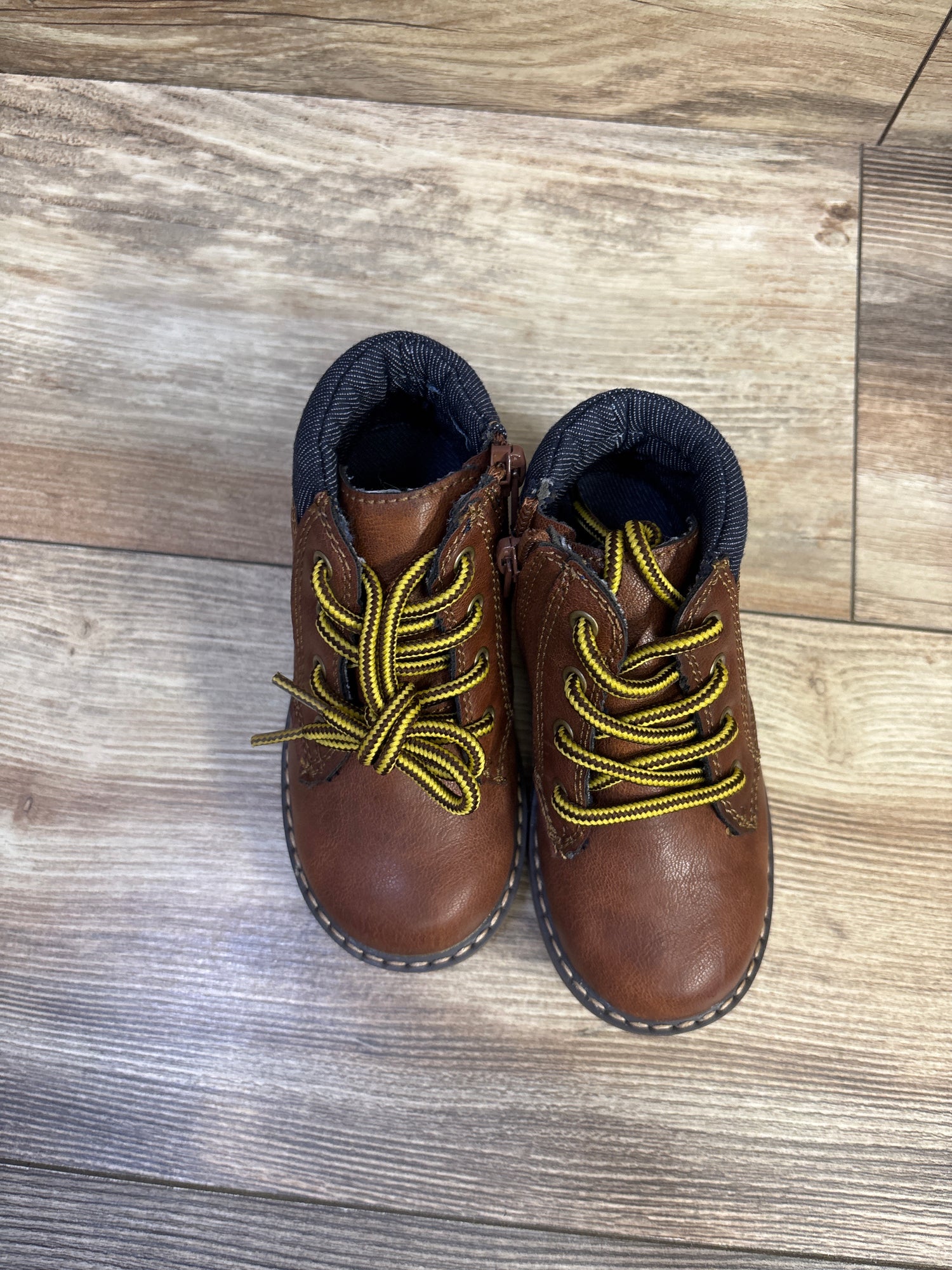 London Fog Lace-Up Boots Brown sz 8c