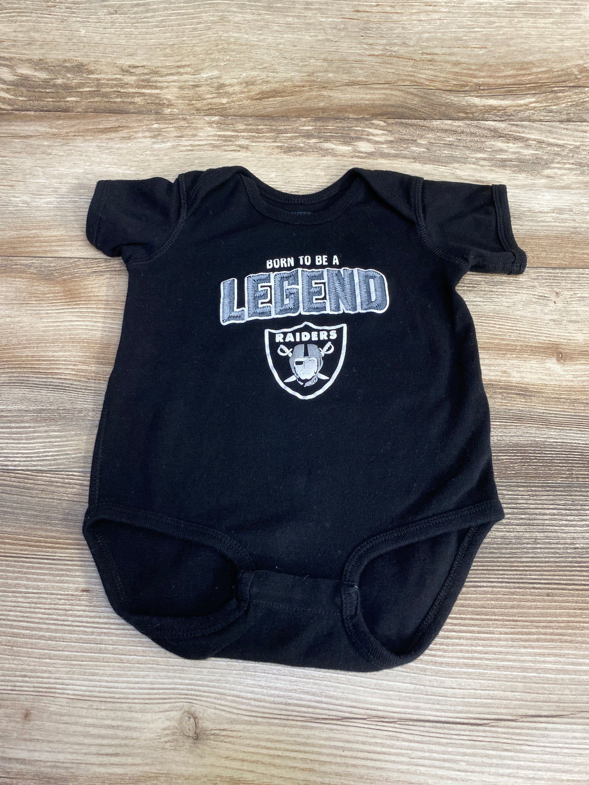 Outer Stuff Born To Be A Legend Raiders Bodysuit Black sz 24m