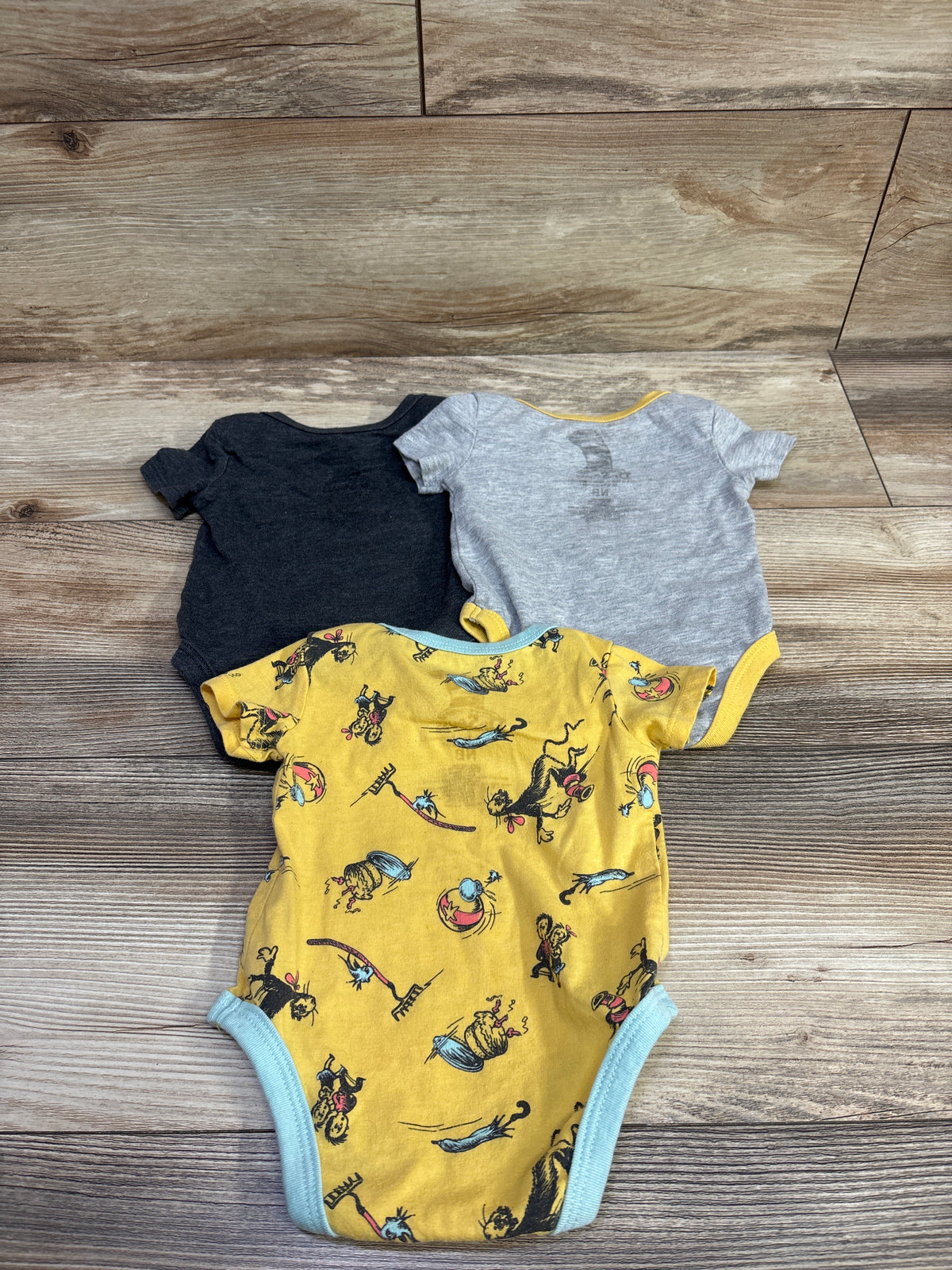 Dr. Seuss 3pk Bodysuits Grey sz Newborn