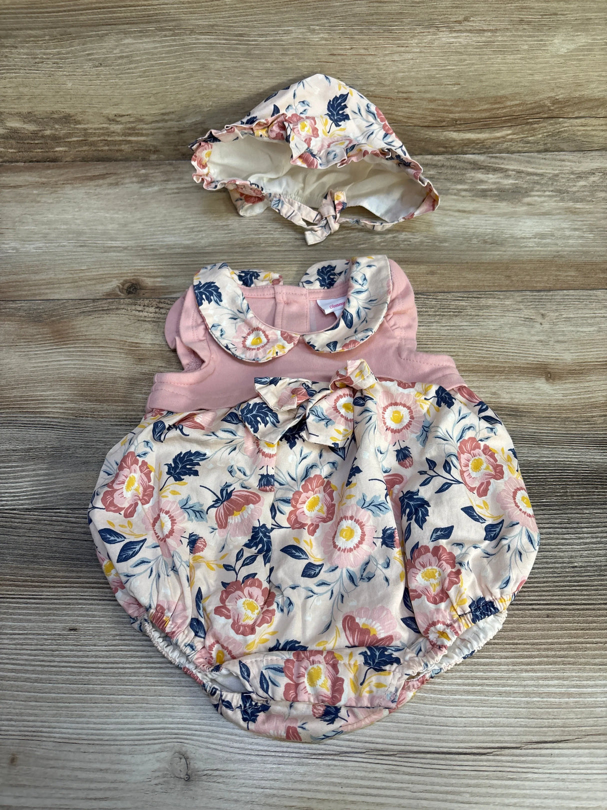 Tommy Bahama 2pc Bubble Romper & Bonnet Pink sz 3-6m
