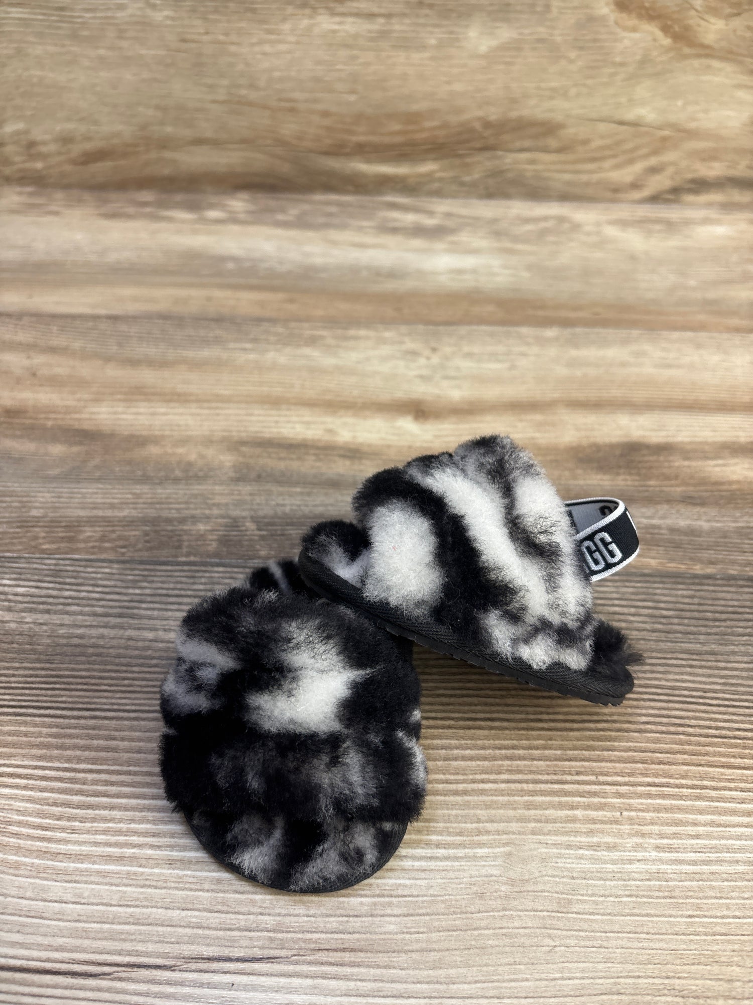 NEW Ugg Fluff Yeah Slides Marble Black/White sz 2/3c
