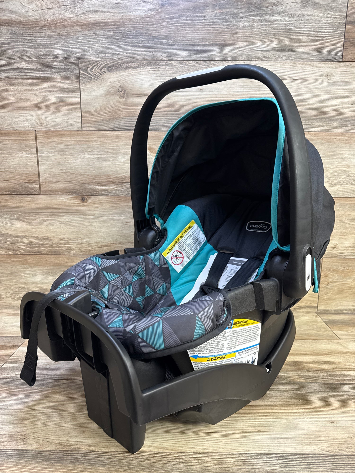 Evenflo NurtureMax Infant Car Seat in Dallas Blue