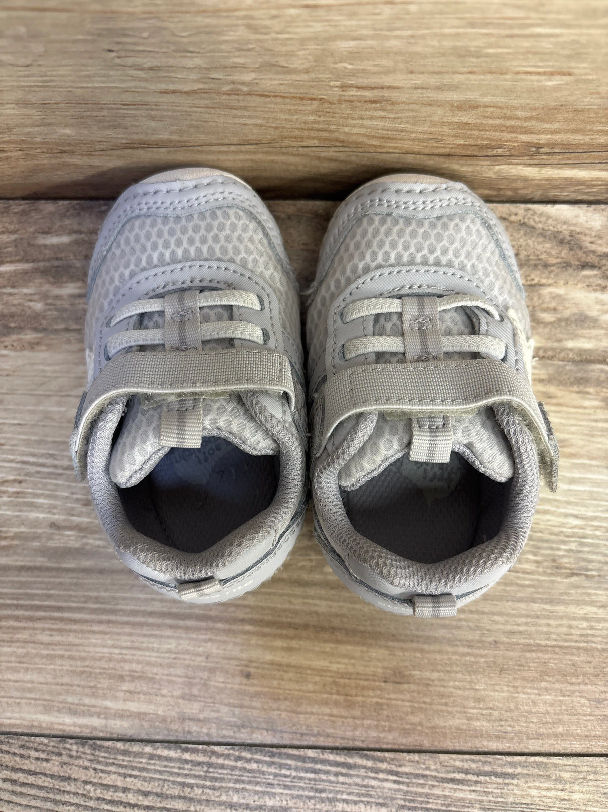 Stride Rite Soft Motion Zip Runner Sneakers Grey sz 4.5c - Me n Mommy To Be