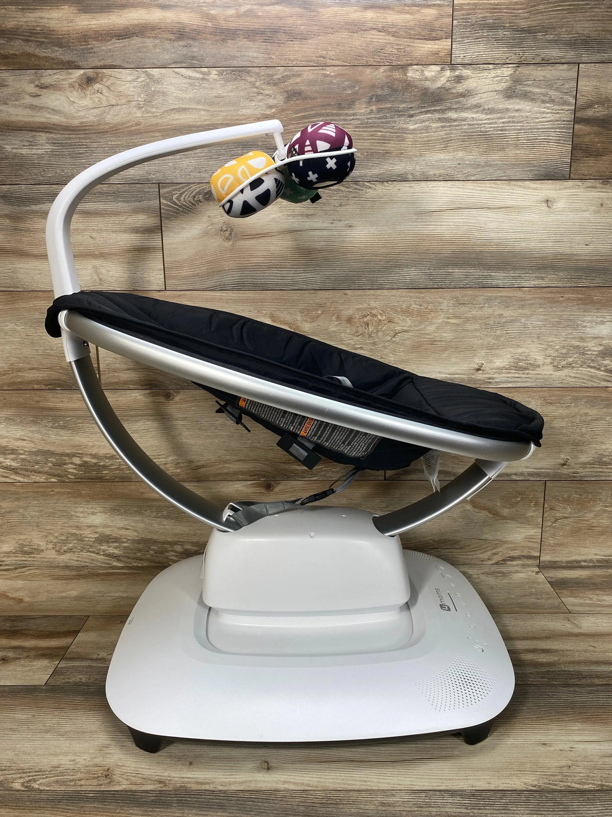 4moms mamaRoo Multi-Motion Baby Swing Smart Connectivity - Me 'n Mommy To Be