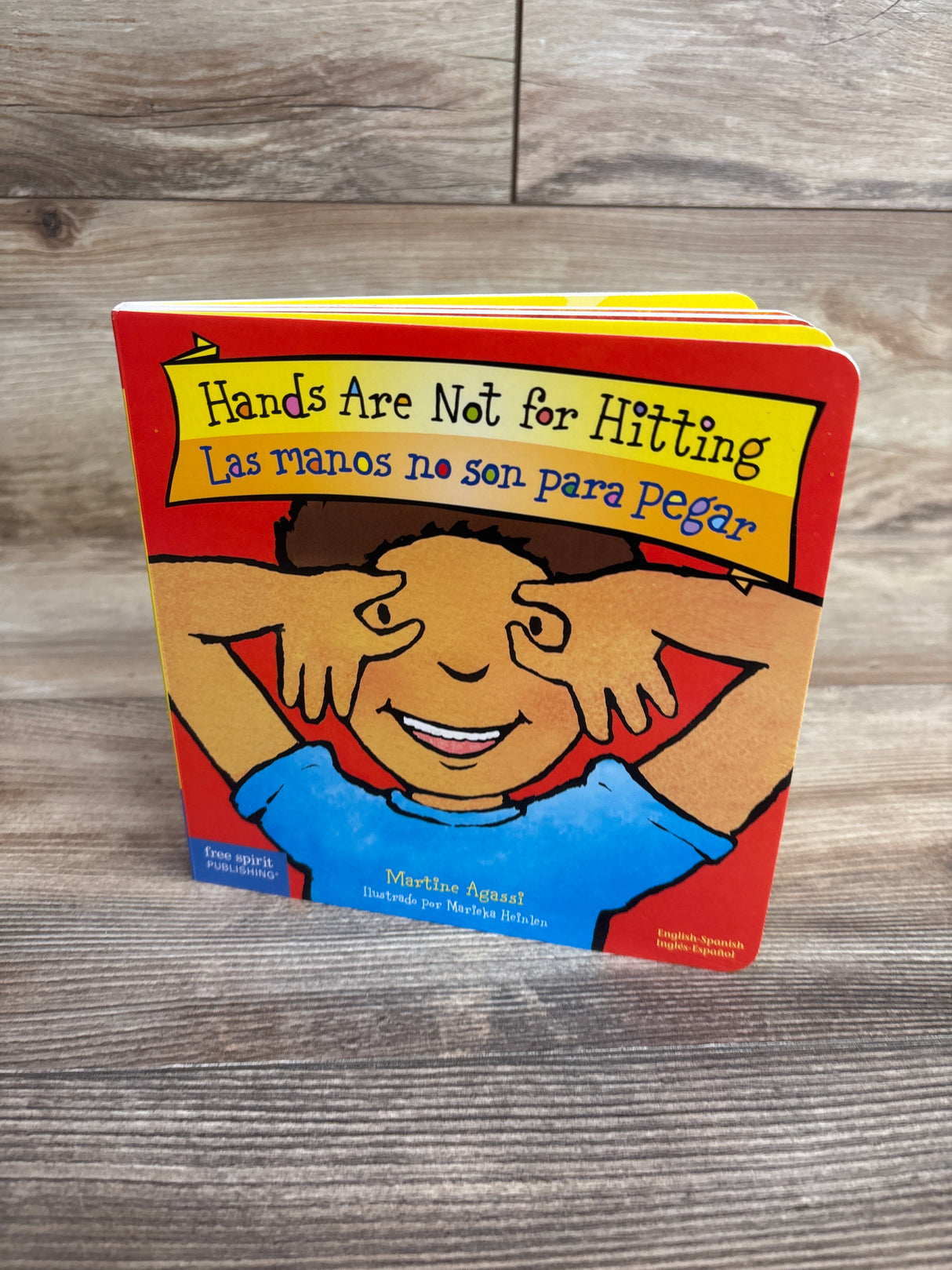 Hands Are Not for Hitting / Las Manos No Son Para Pegar Board Book