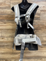 Momtory 6-in-1 Newborn To Toddler Carrier in Grey 7-50lbs