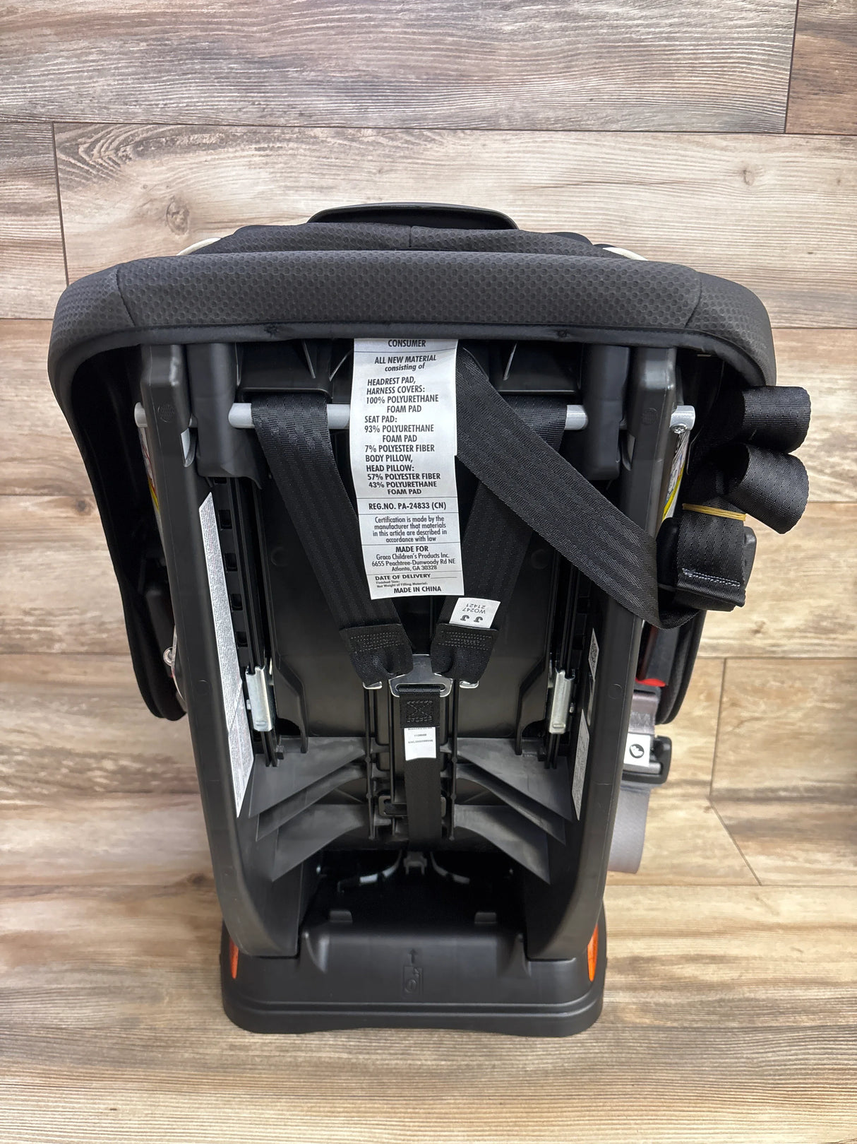 NEW Graco Extend2Fit Convertible Car Seat in Gotham 4-65lbs