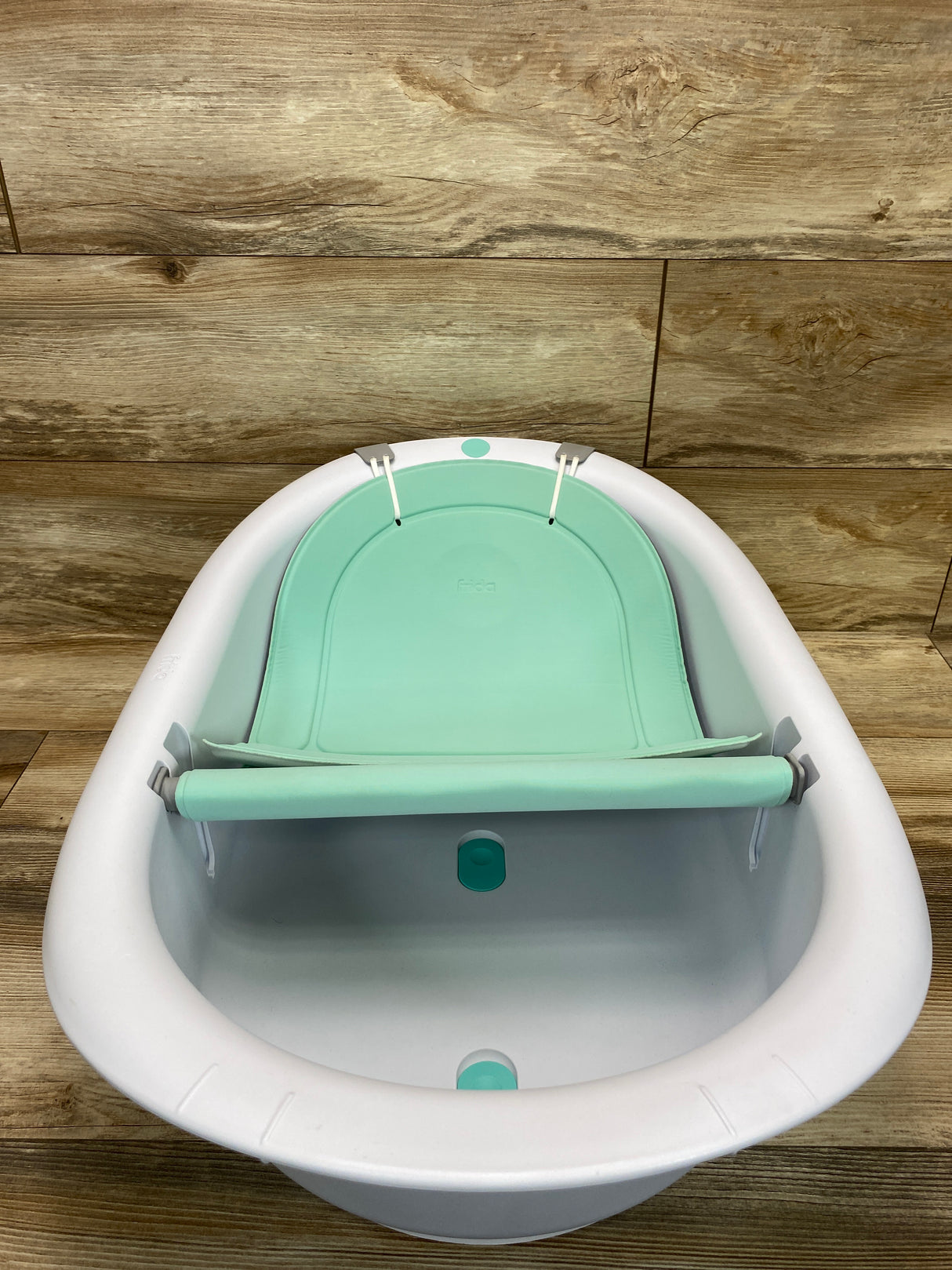 Frida Baby 4-in-1 Grow-With-Me Bath Tub