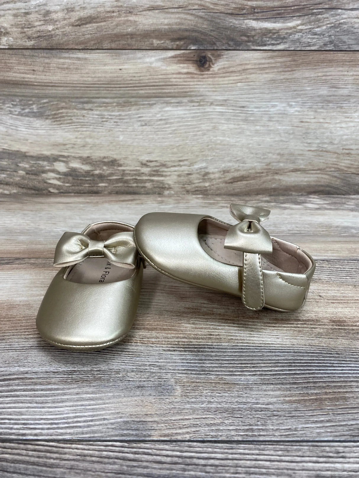 Felix & Flora Bow Mary Janes Gold sz 5c