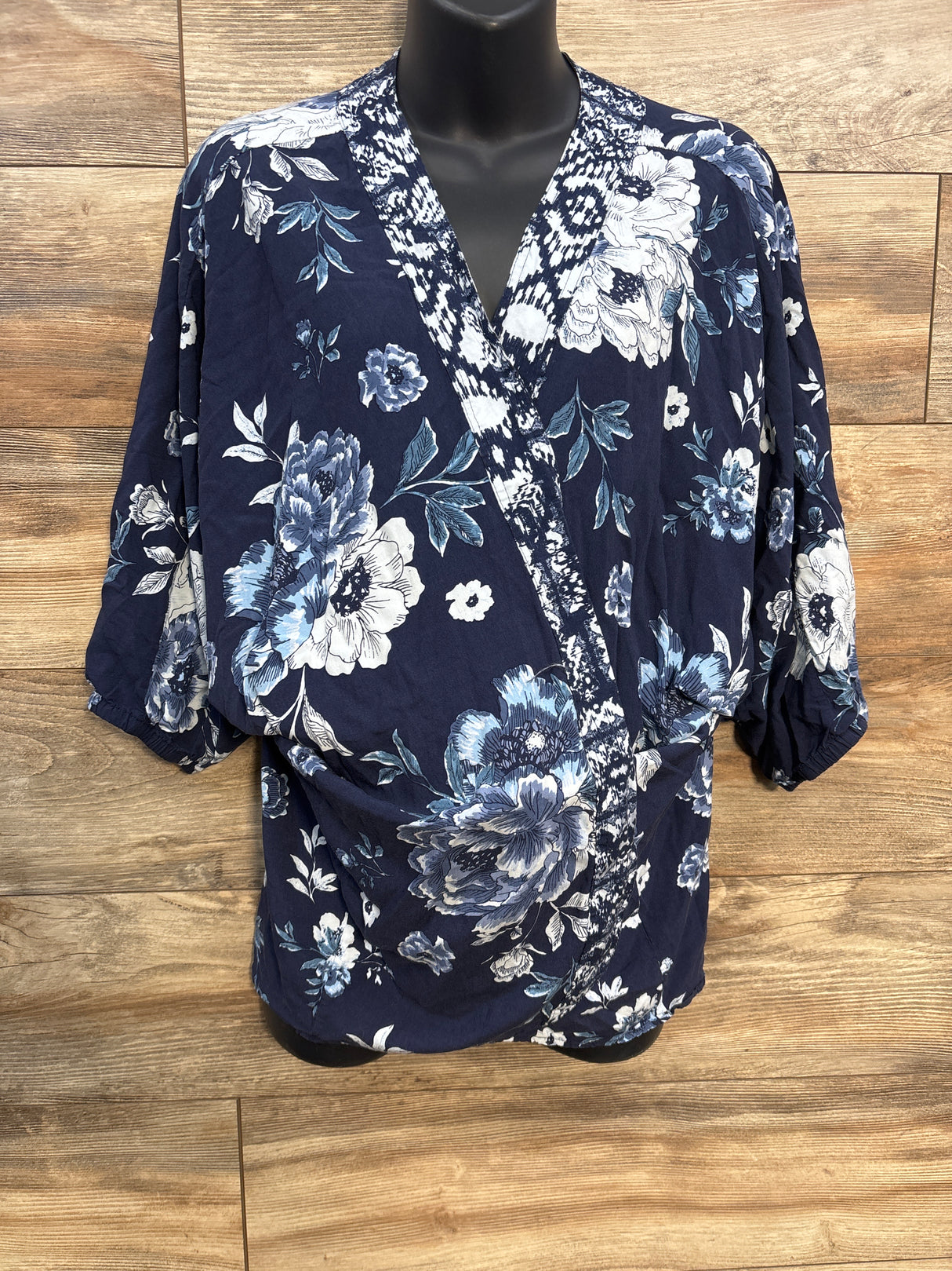 Jessica Simpson Maternity Floral Kimono Blue sz One Size