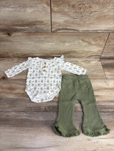 Daisy Fuentes 2pc Floral Bodysuit & Ribbed Bottoms White sz 0-3m