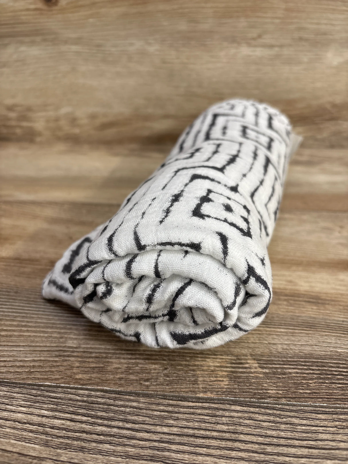 Aden + Anais Muslin Swaddle Blanket, White