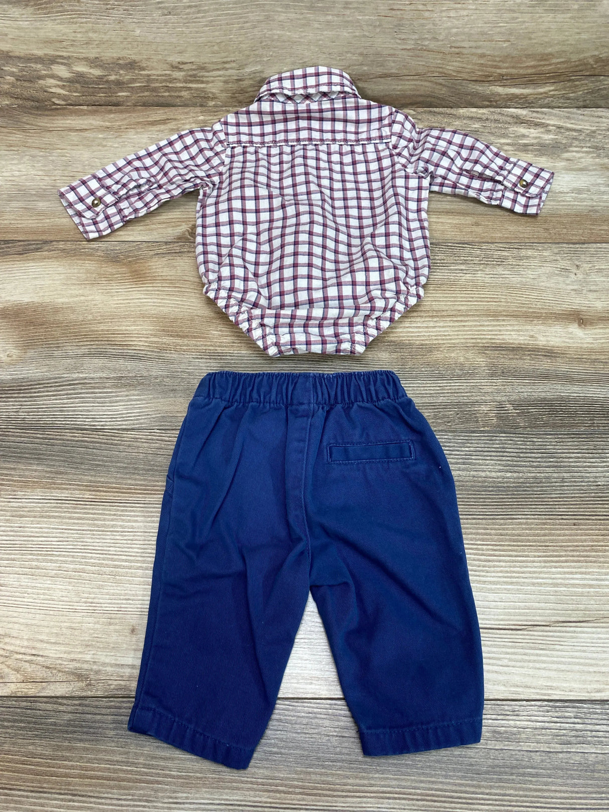 Just One You 2pc Plaid Button Up Bodysuit & Pants White sz Newborn