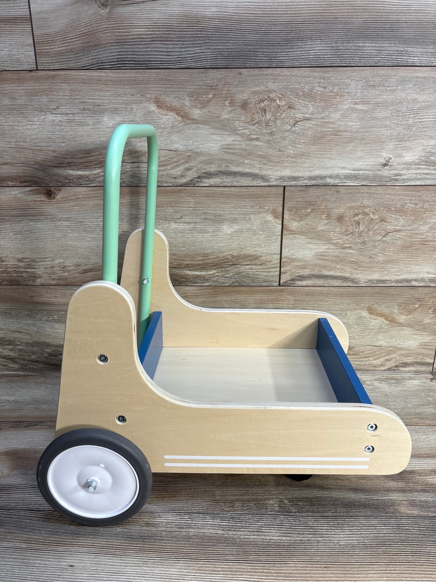 KiwiCo Push-and-Go Walker Wagon
