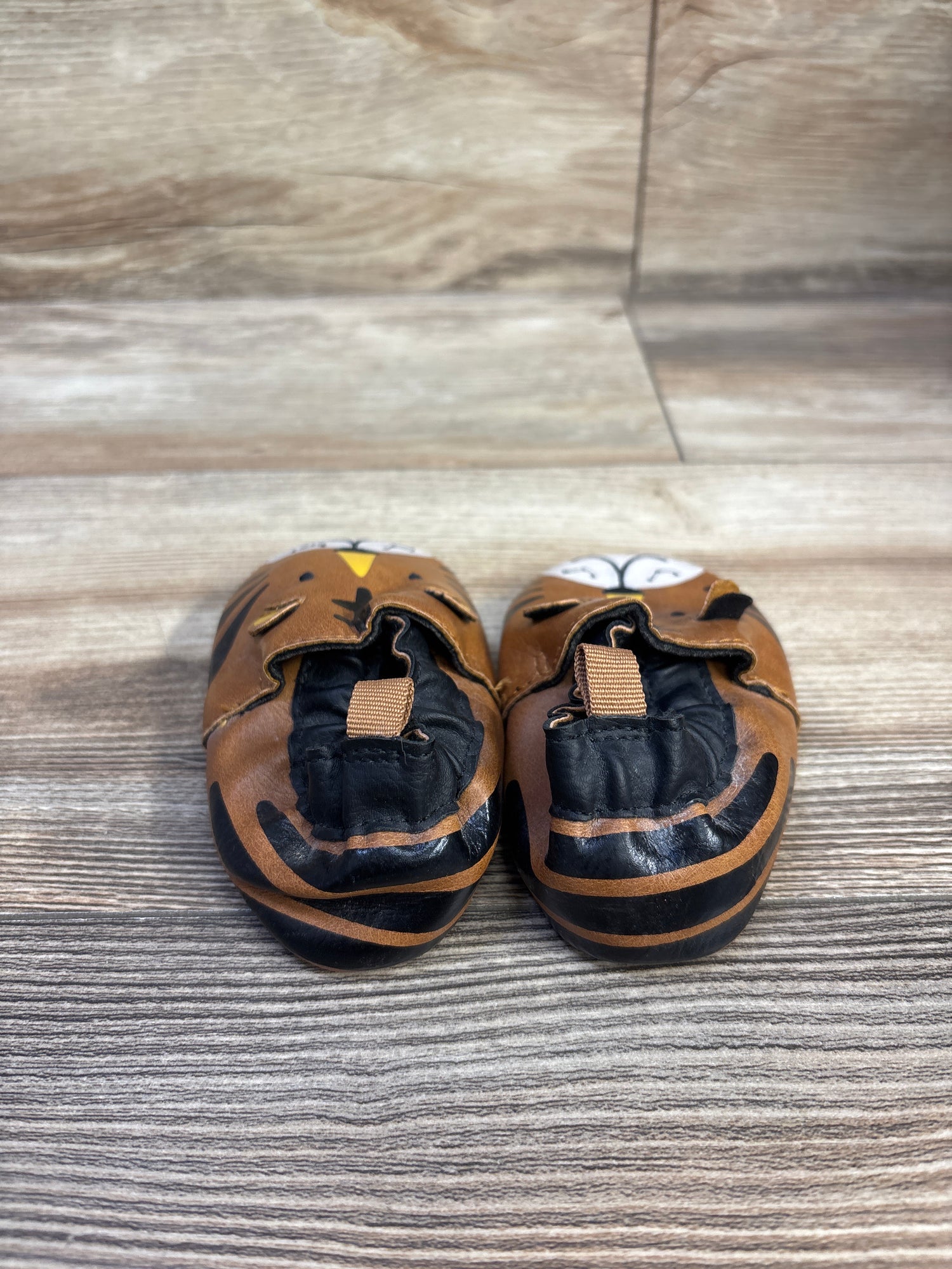 Wonder Nation Faux Leather Tiger Soft Sole Shoes Brown sz 4c