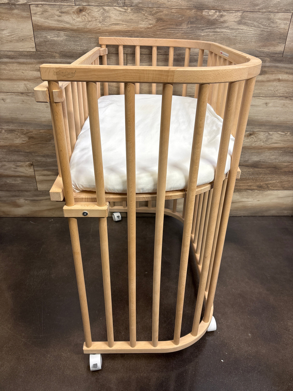 BabyBay Maxi Tall Wooden Bedside Sleeper Bassinet