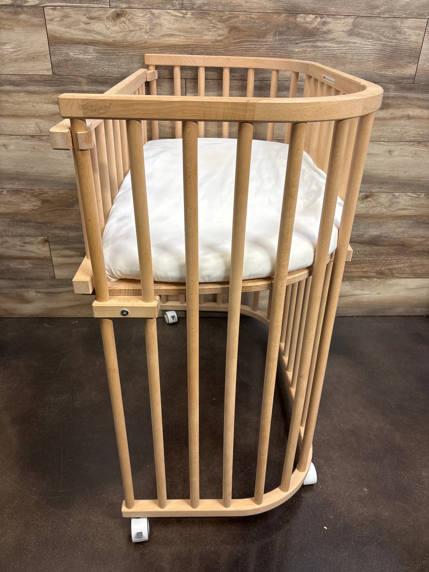 BabyBay Maxi Tall Wooden Bedside Sleeper Bassinet