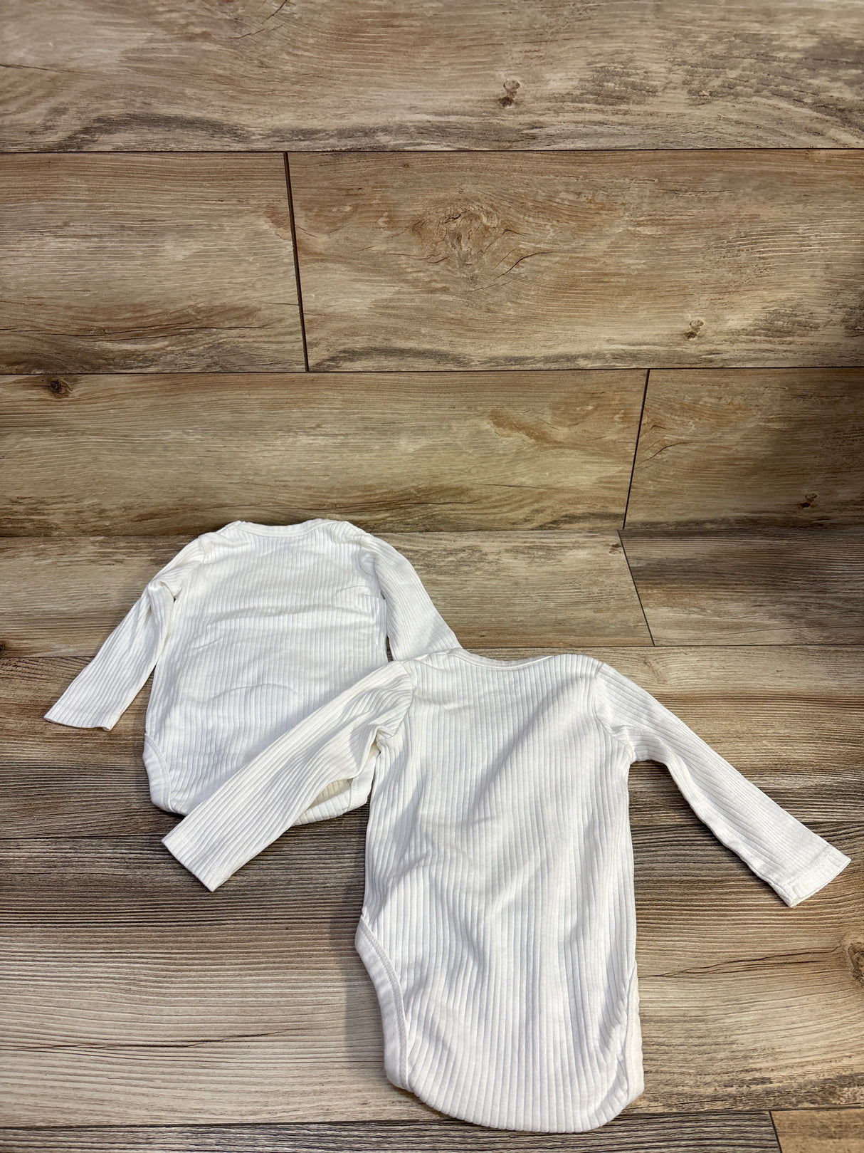 H&M Organic 2pk Ribbed Wrapover Bodysuits White sz 6m