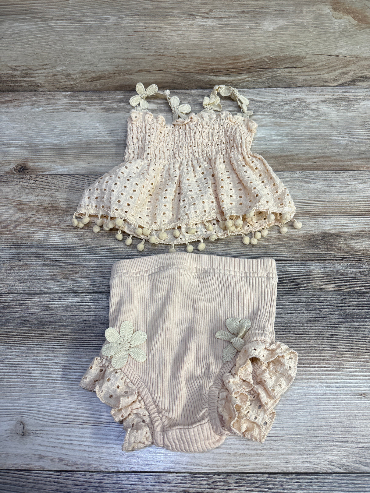TUSFTAY 2pc Smocked Eyelet Pom-Pom Tank Top & Shorts Set Tan sz 12-18m