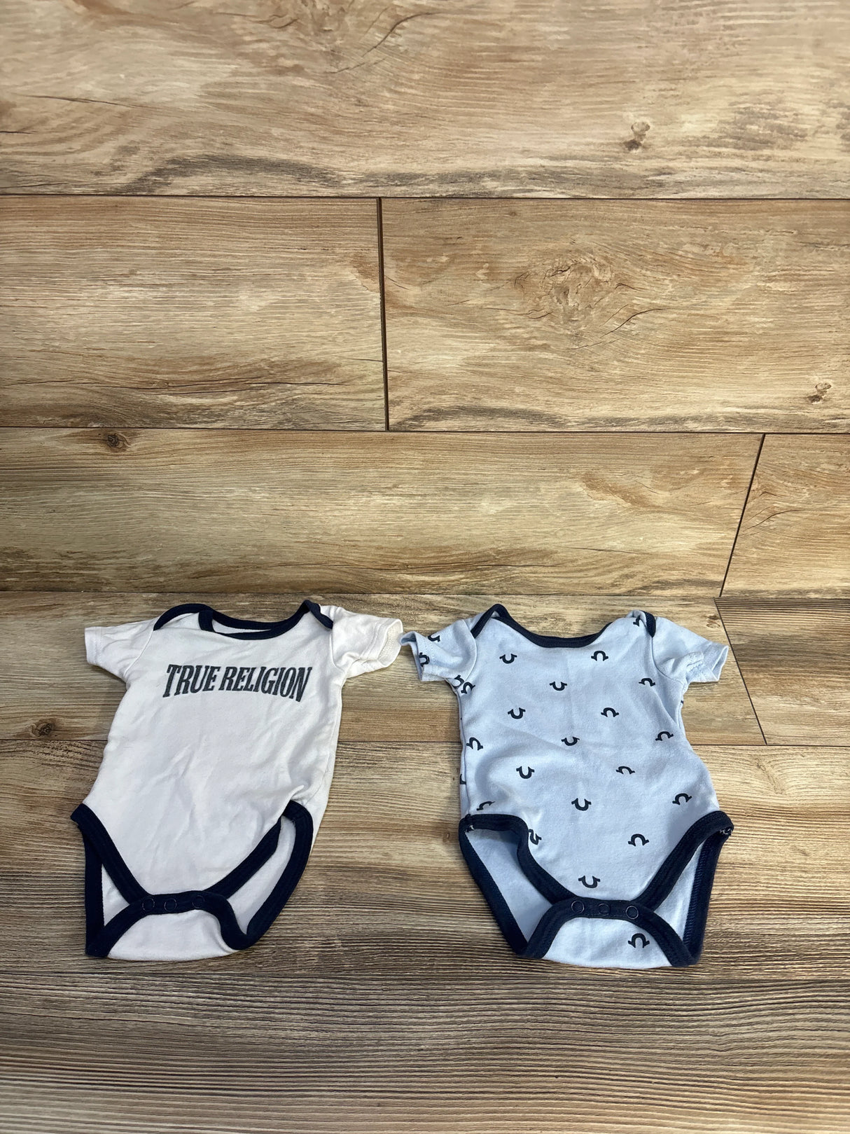 True Religion 2pk Bodysuits Blue sz 3/6m