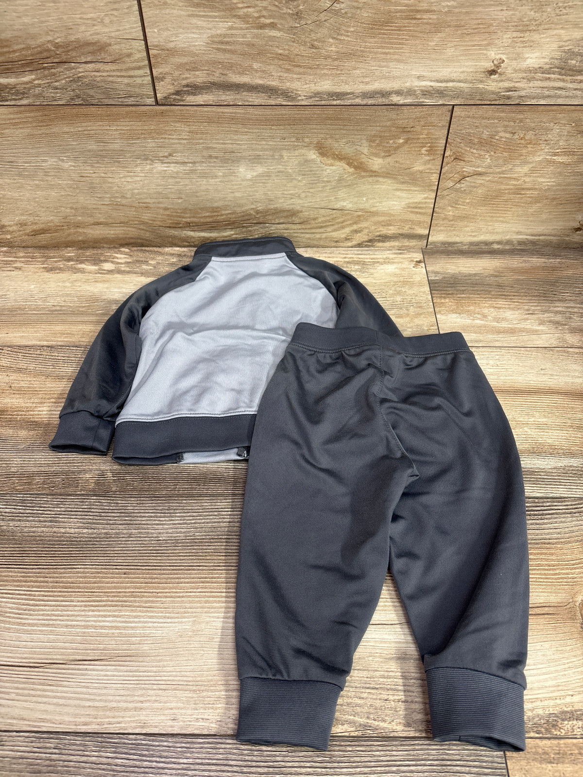 Nike 2pc Tracksuit Grey sz 12m