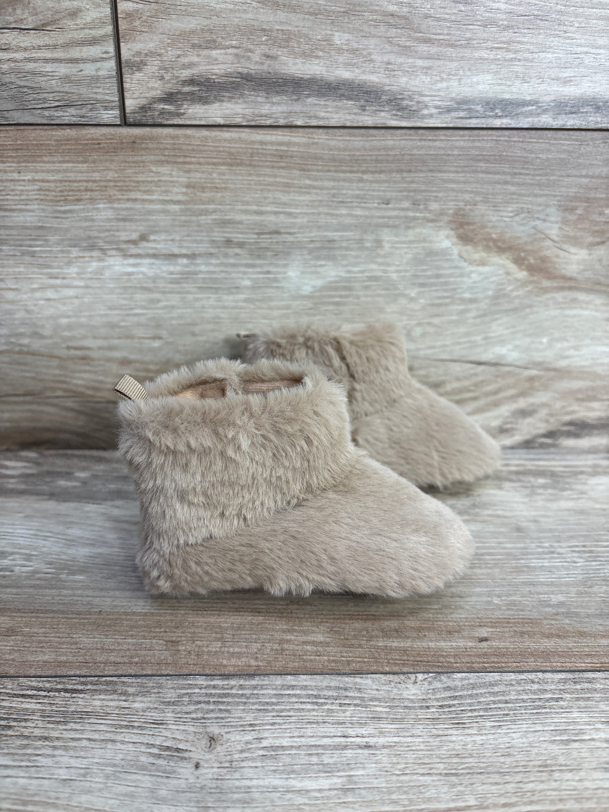Old Navy Soft Sole Faux Fur Booties Tan sz 3/4c