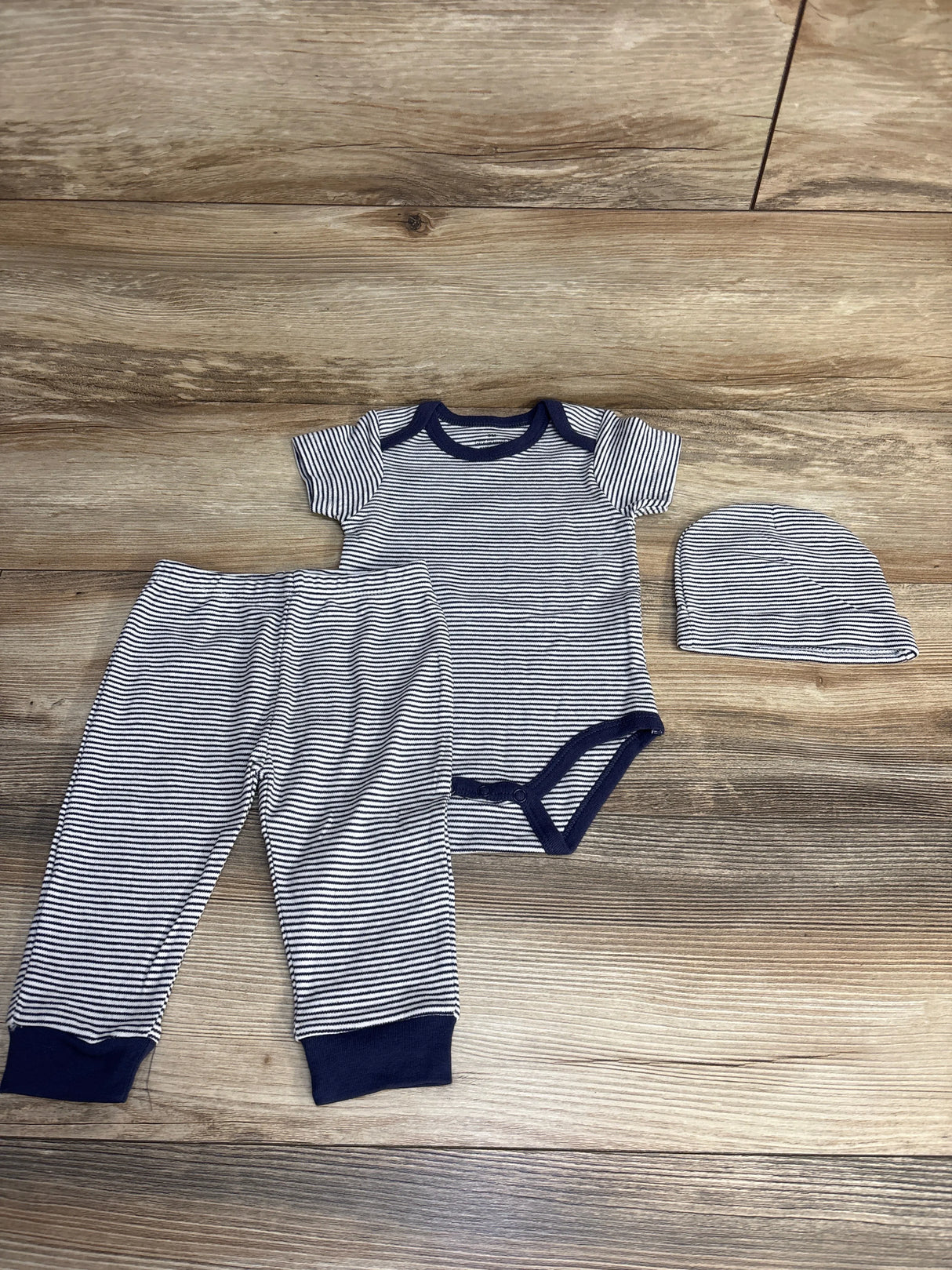 3pc Striped Bodysuit + Pants + Hat Navy sz 9m