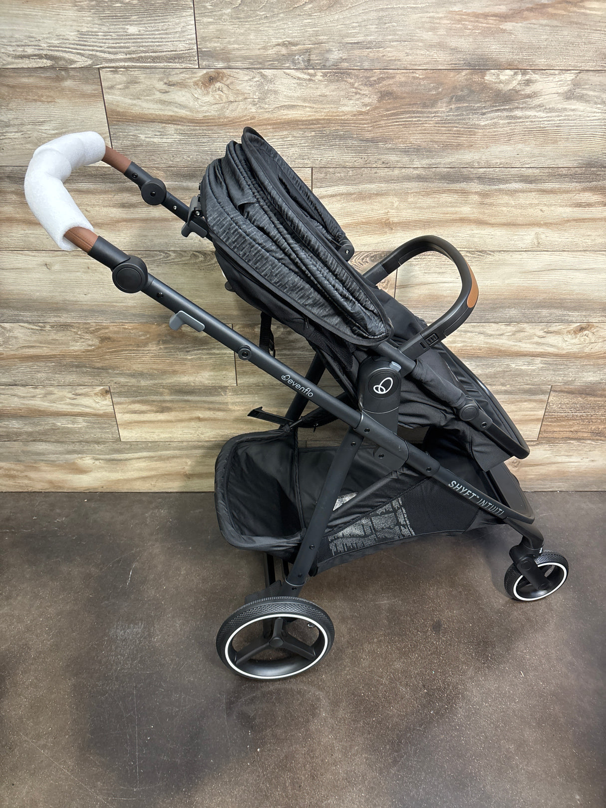 NEW Evenflo Shyft Intuiti Travel System with Revolve180 LiteMax NXT Car Seat-Black Shale