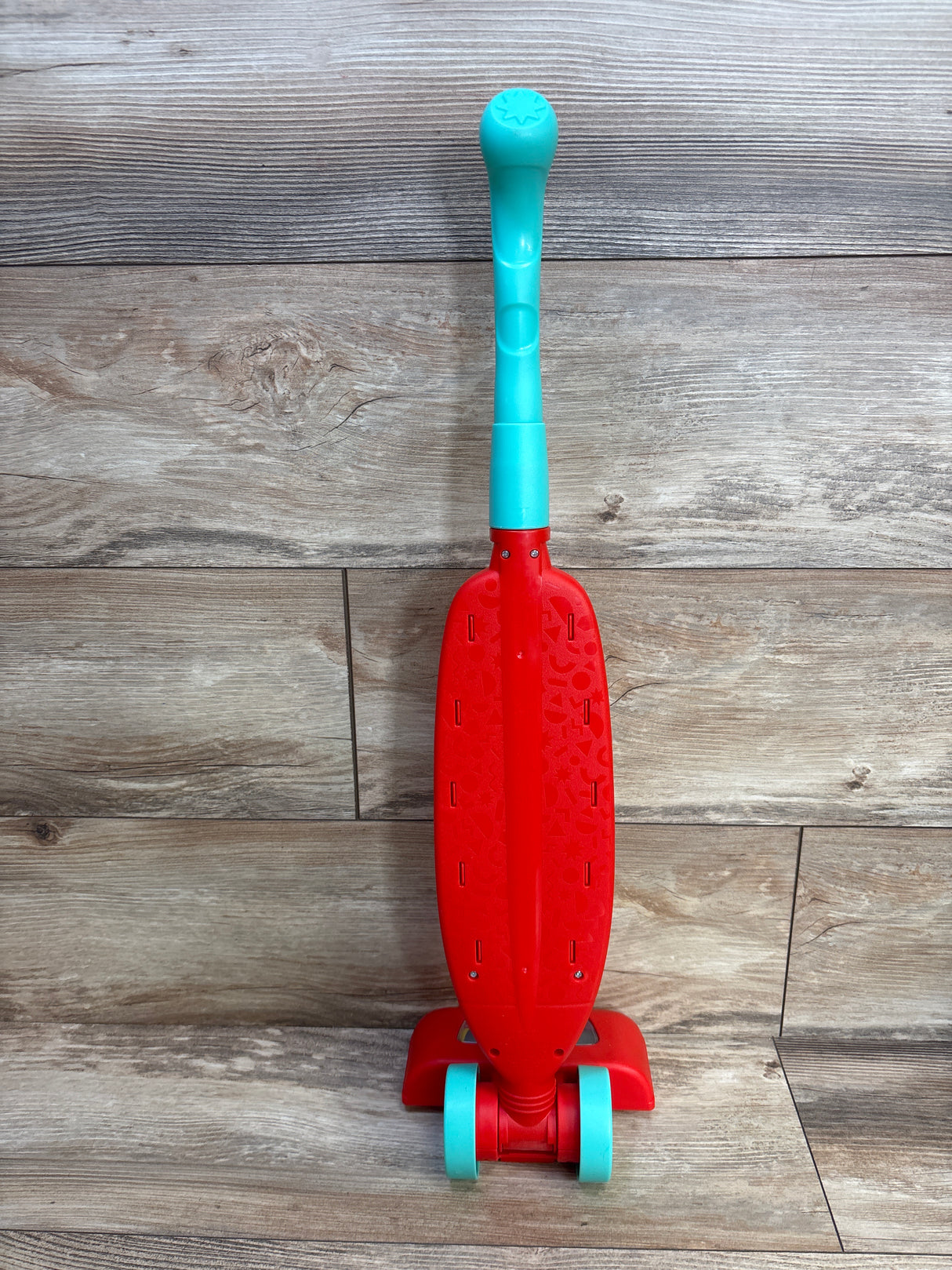 Battat Tidy Tot Vacuum, Red