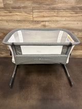 Baby Delight Beside Me Dreamer Bedside Bassinet in Grey