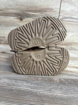 UGG Bailey Bow II Boots Chestnut sz 7c