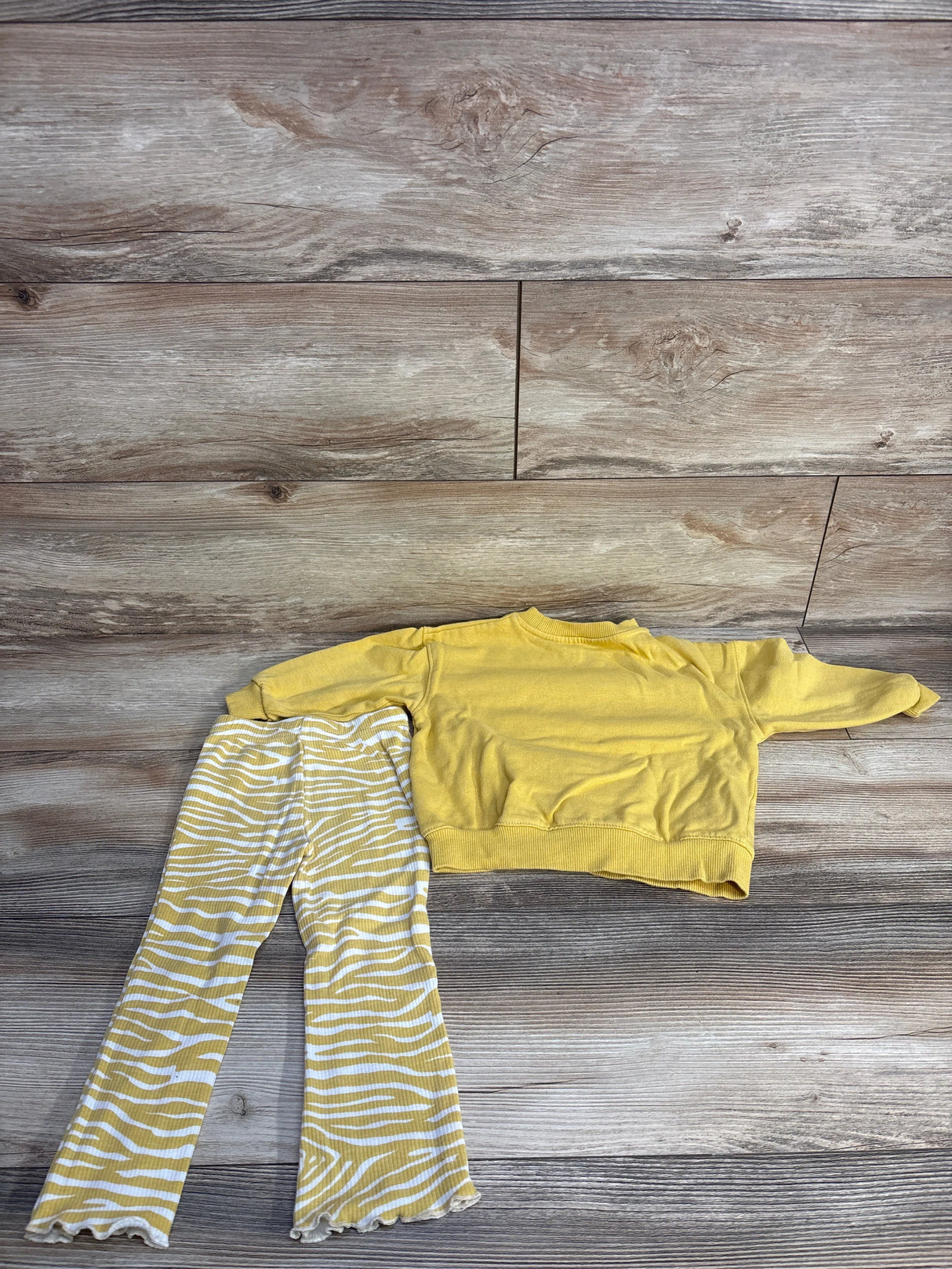 Disney 2pc Lion King Simba Pull Over Sweater & Lettuce Trim Leggings Yellow sz 2T