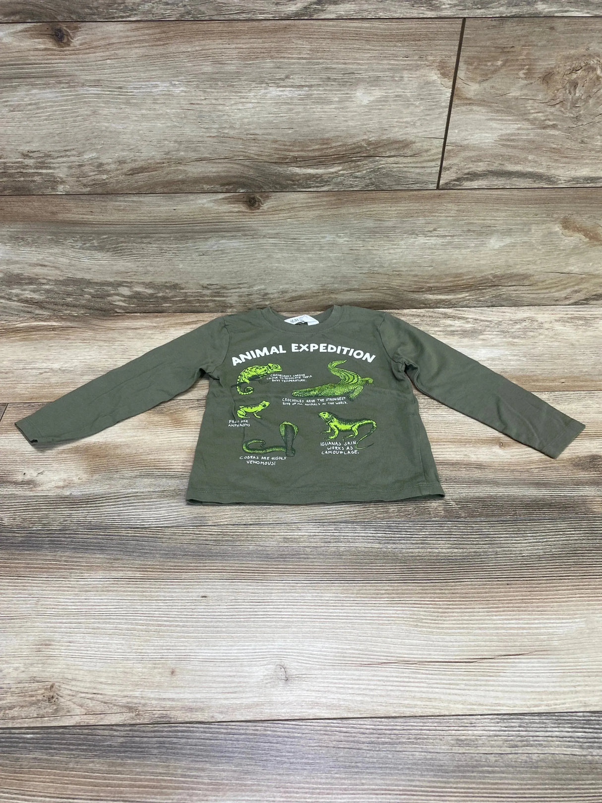 H&M Animal Expedition Shirt Green sz 18m-2T