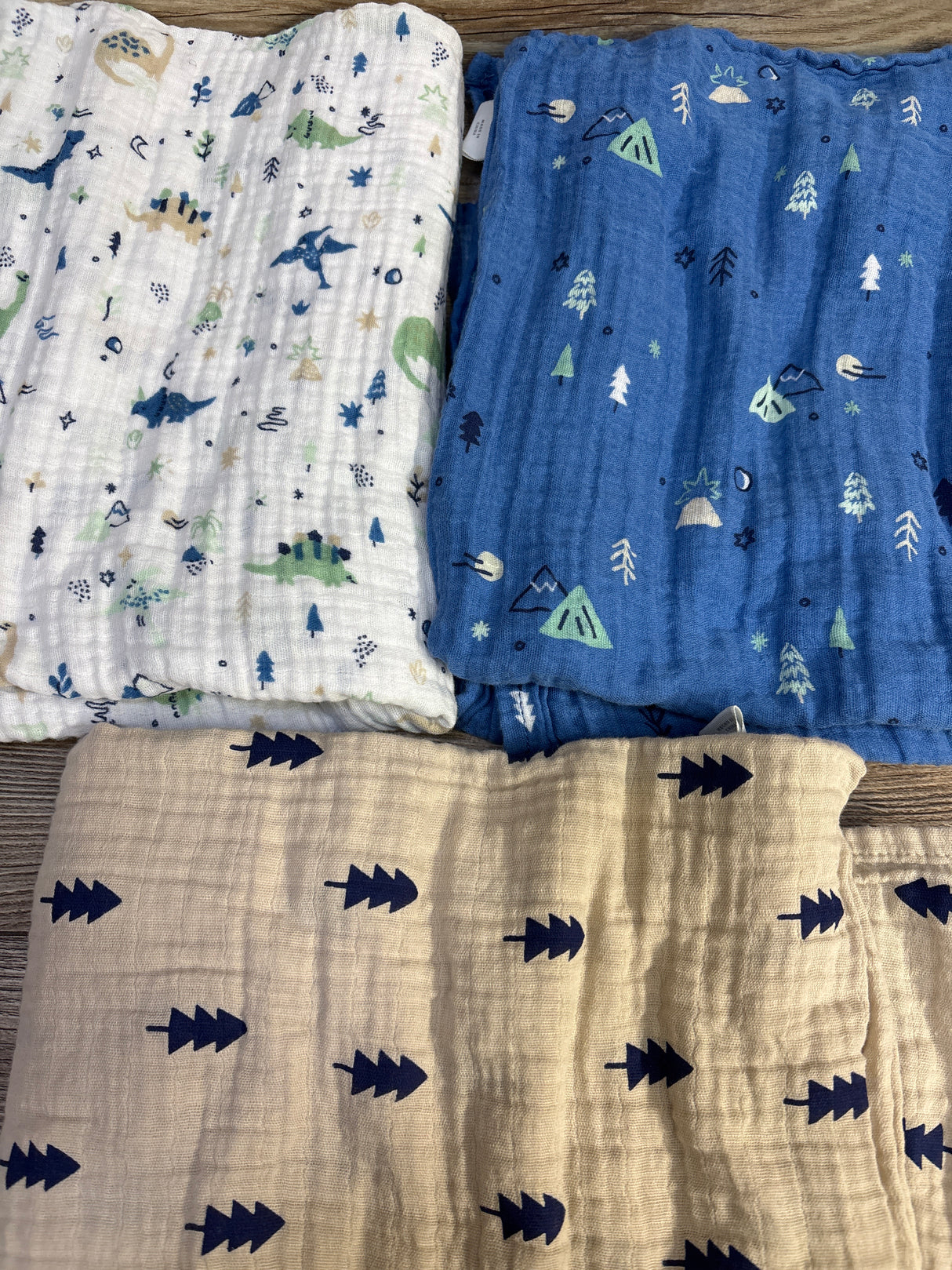 Cloud Island 3pk Muslin Swaddle Blankets
