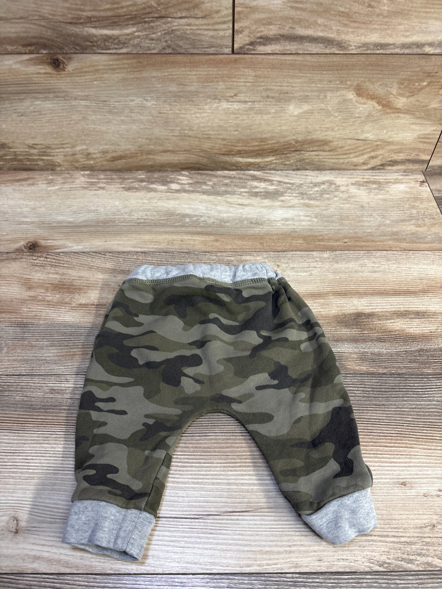 Baby Gap Camo Drawstring Joggers Olive sz 3-6m