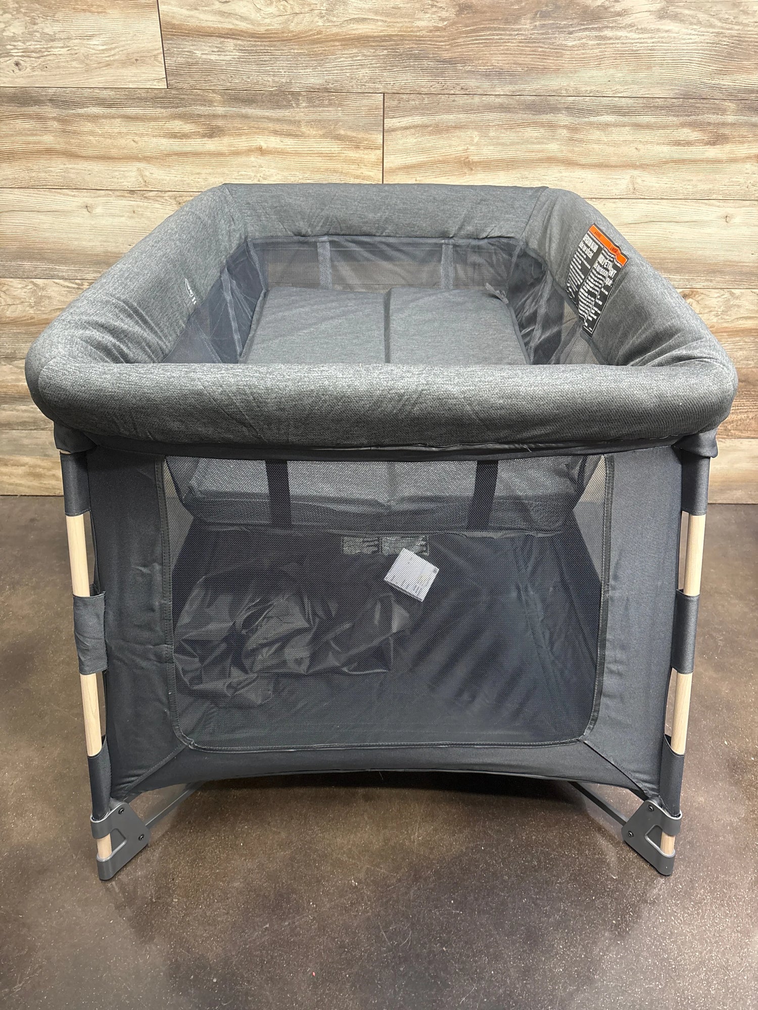 NEW Maxi-Cosi Swift Playard in Classic Graphite