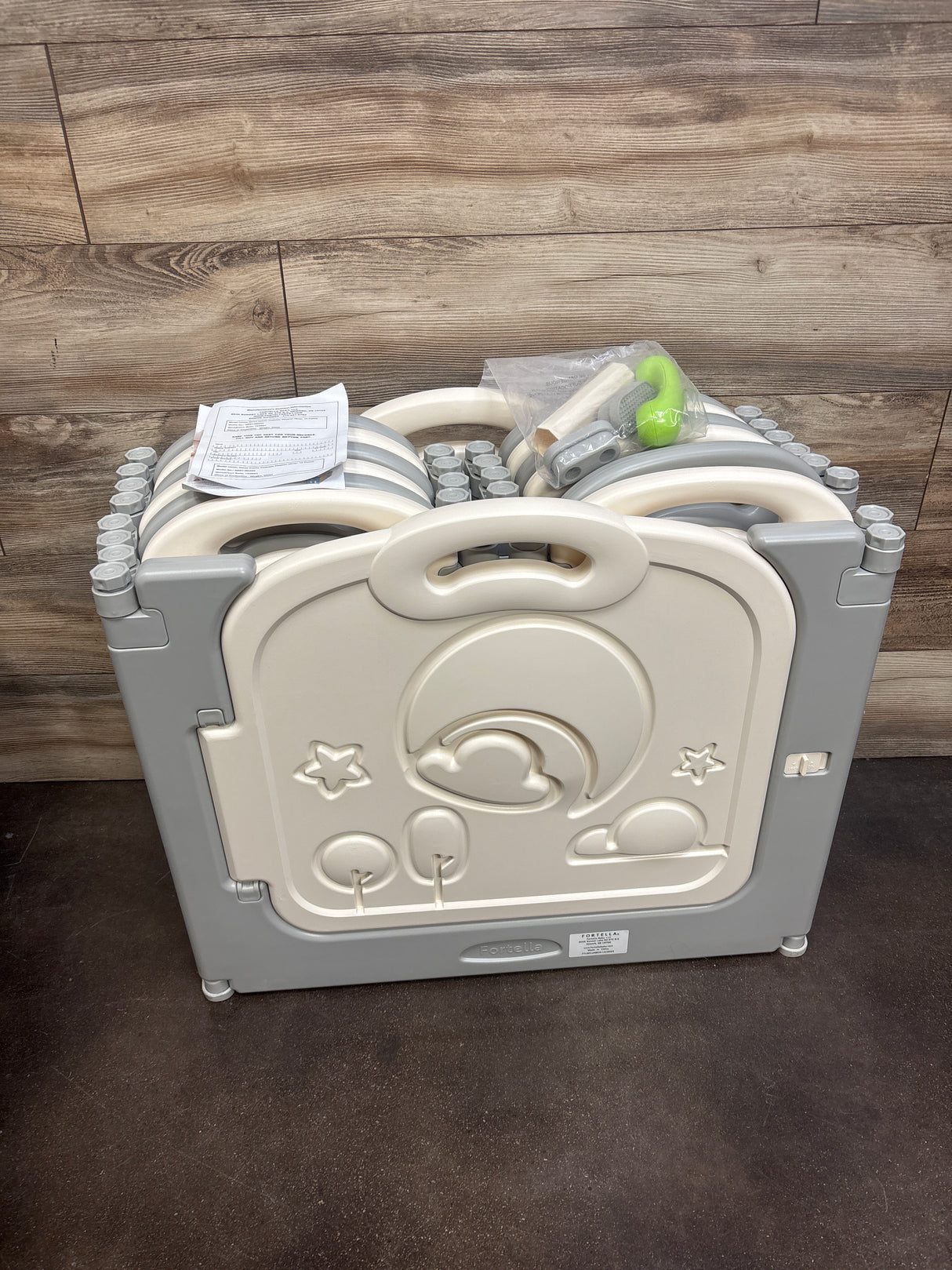 Fortella Cloud Castle 14 Panel Foldable Playpen*