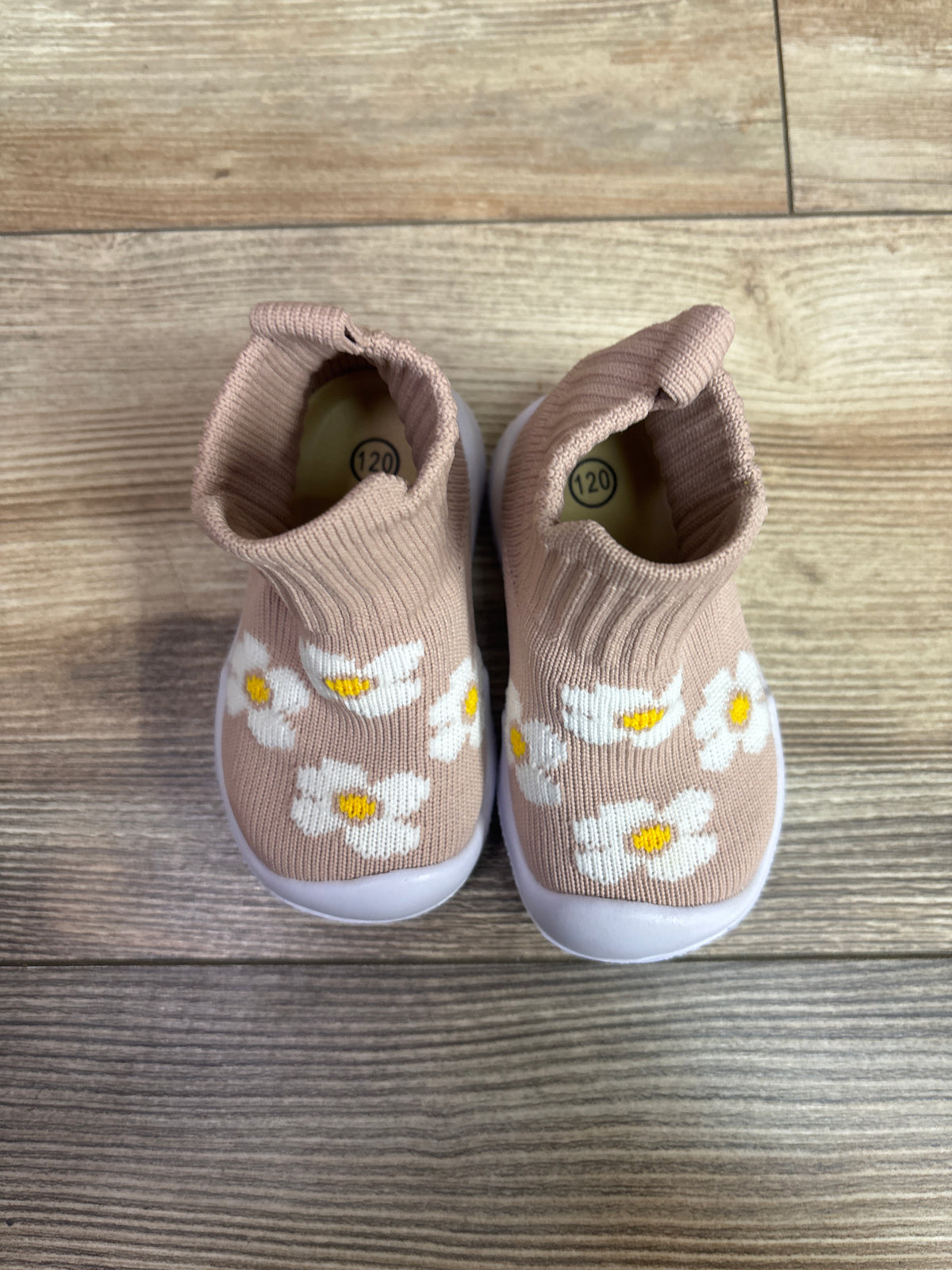 NEW Morendl Non-Slip Mesh Walking Sock Sneakers Beige sz 4/5c