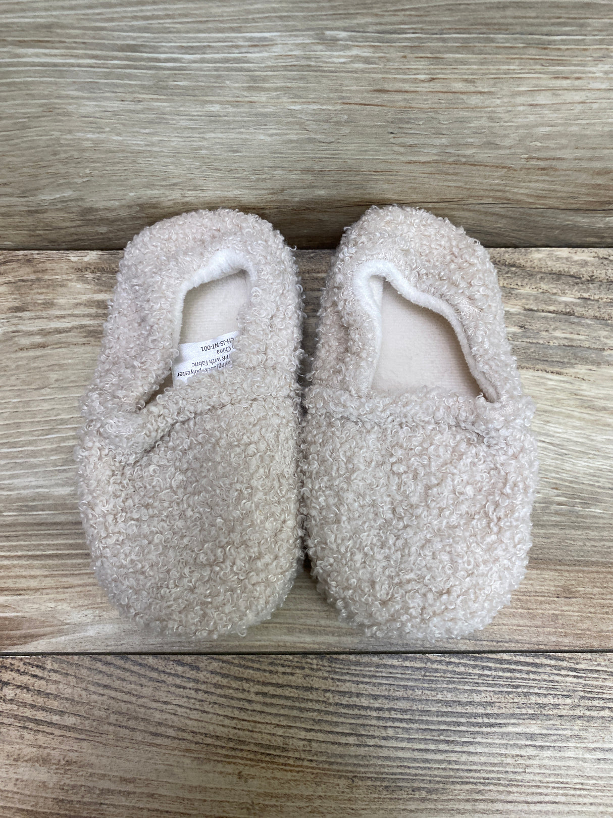 NWoT Little Kid Fuzzy Memory Foam Slip Resistant Slippers Beige Sz 8c