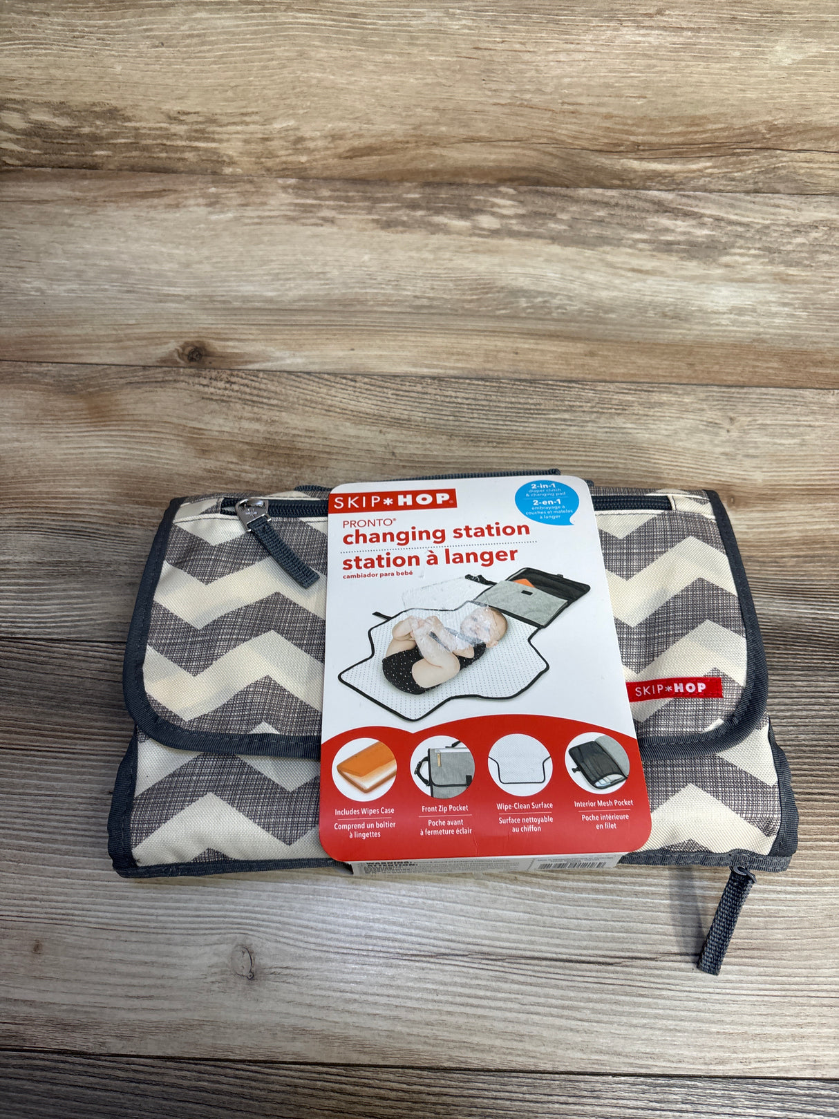 NEW Skip Hop Pronto Changing Station - Grey Chevron