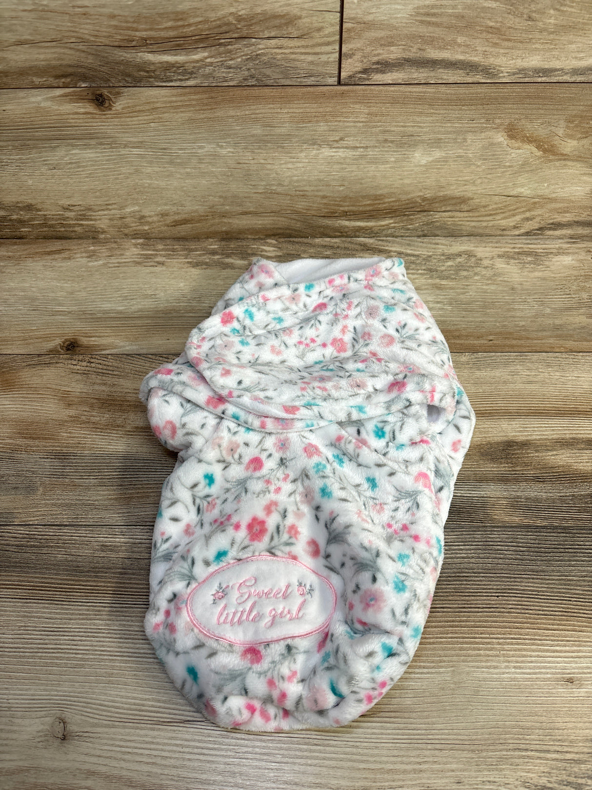 Little Me Floral Plush Swaddle Wrap White sz 0-3m