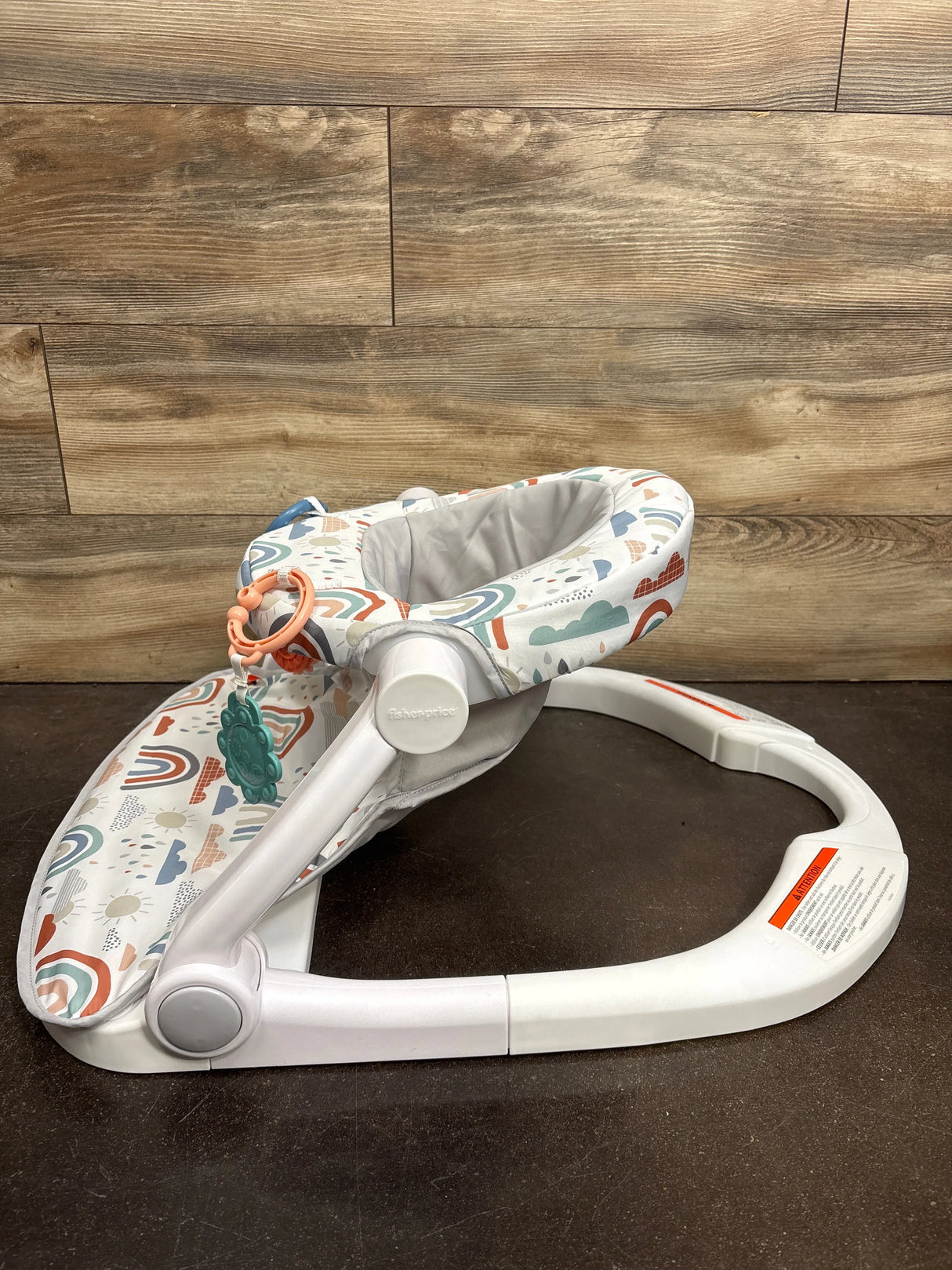 Fisher Price Sit-Me-Up Floor Seat in Rainbow Showers