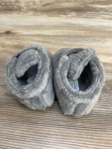UGG Baby Bixbee & Lovey Gift Set Grey sz 4/5c
