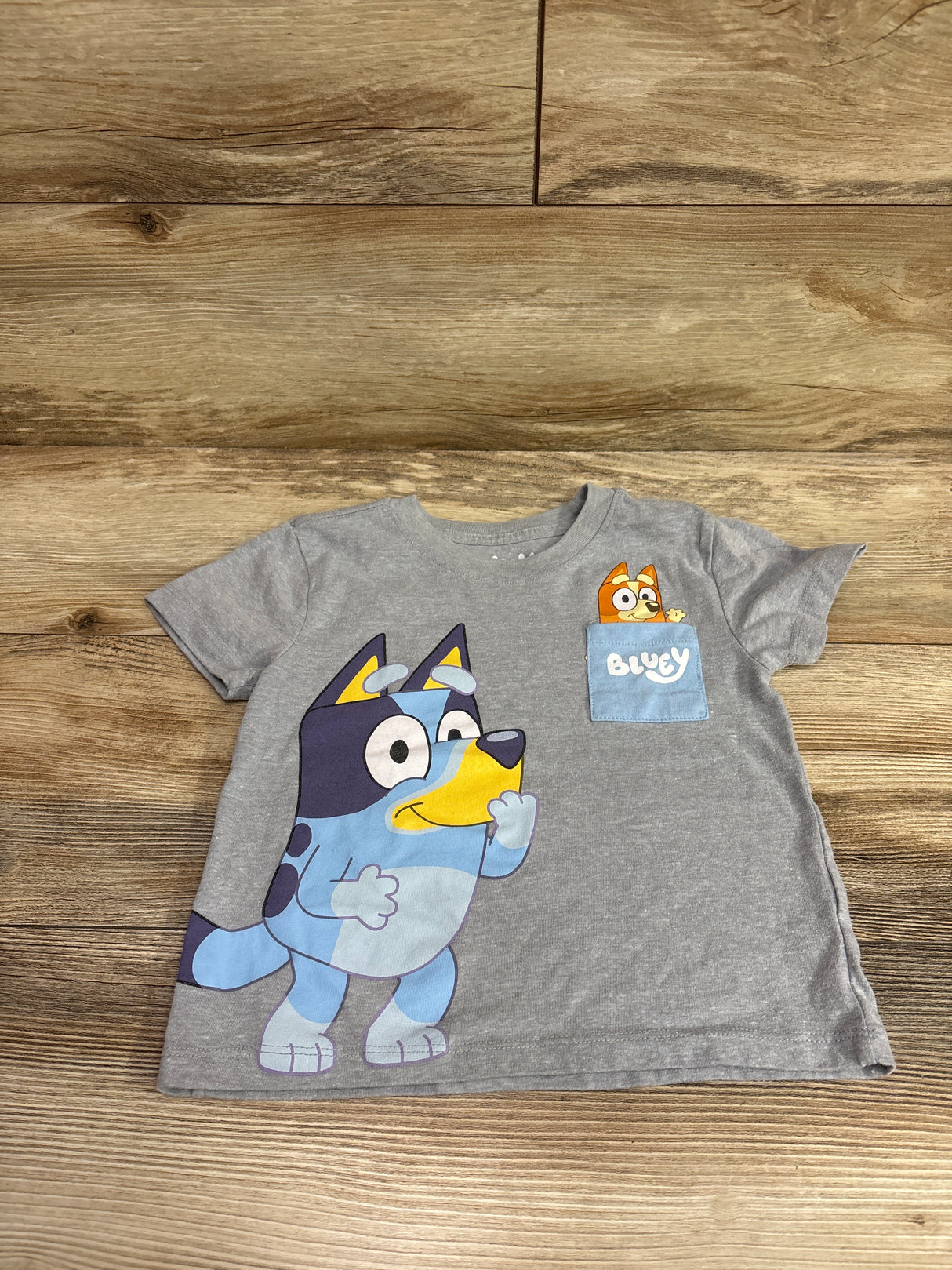 Bluey Pocket Shirt Grey sz 3T