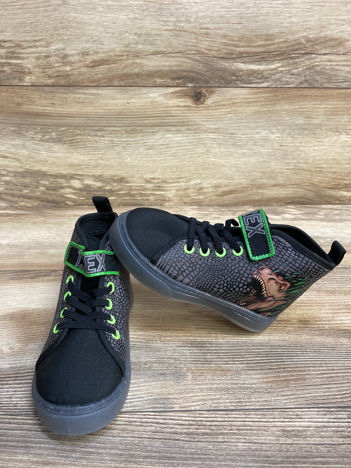 Jurassic World Light-Up High Top Canvas Sneakers, Black sz 9c