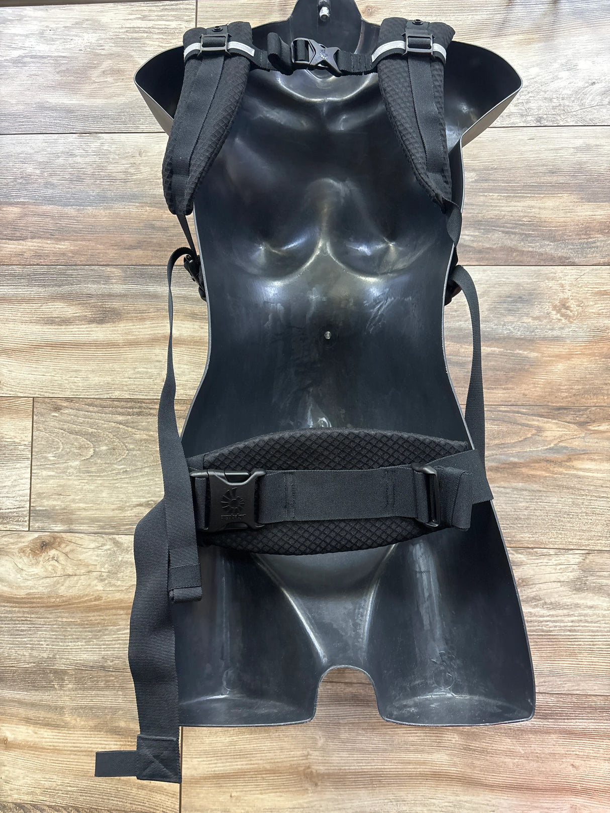 Ergobaby Omni Breeze Baby Carrier Black 7-45lbs