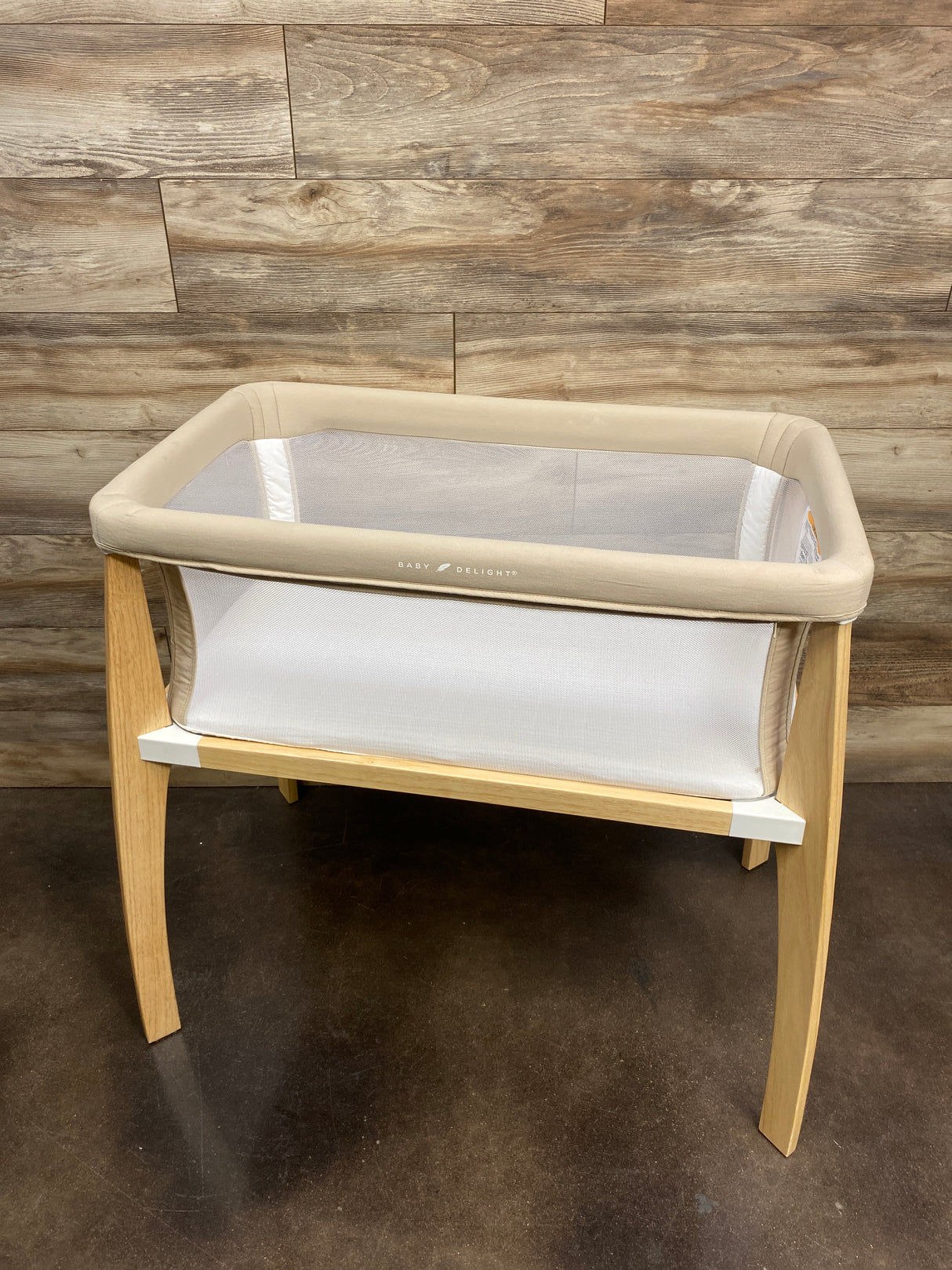 Baby Delight Heirloom Willow Wood Bassinet in Organic Oat