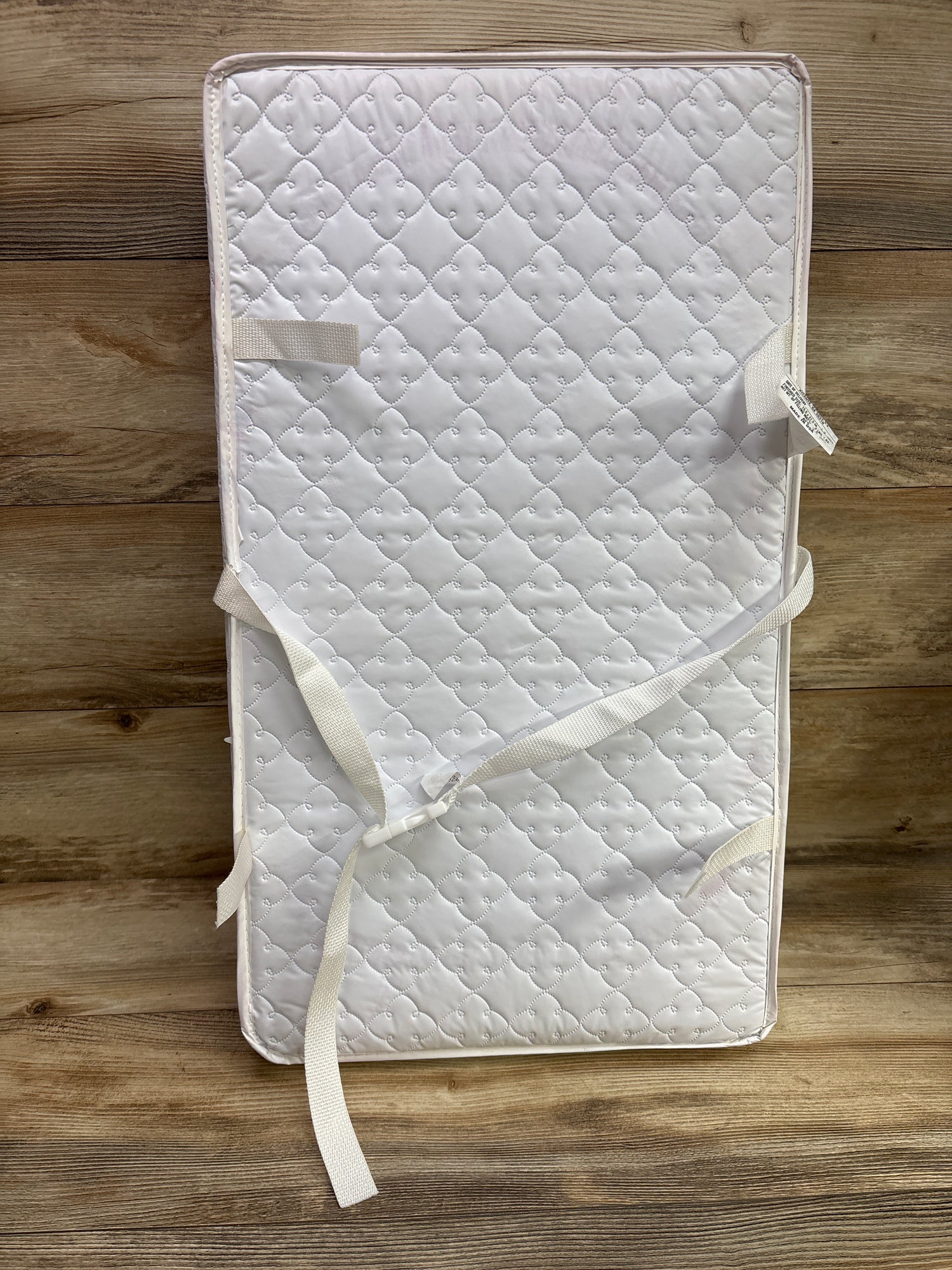 Colgate 3-Sided Contoured Changing Pad White 15.5 x 27.5''