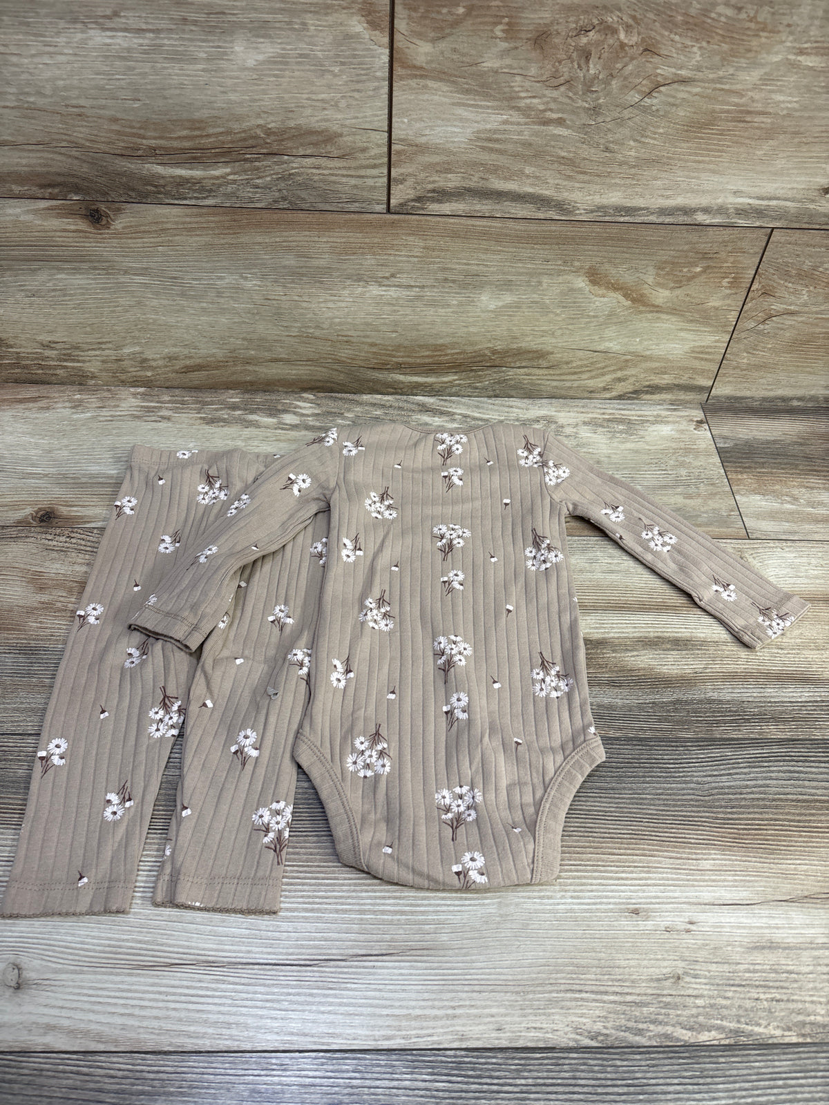 Carter's 2pc Ribbed Bodysuit & Pants Tan sz 12m