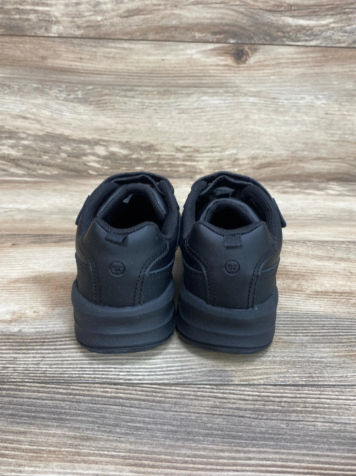 Stride Rite Brighton Sneakers Black sz 2Y - Me 'n Mommy To Be